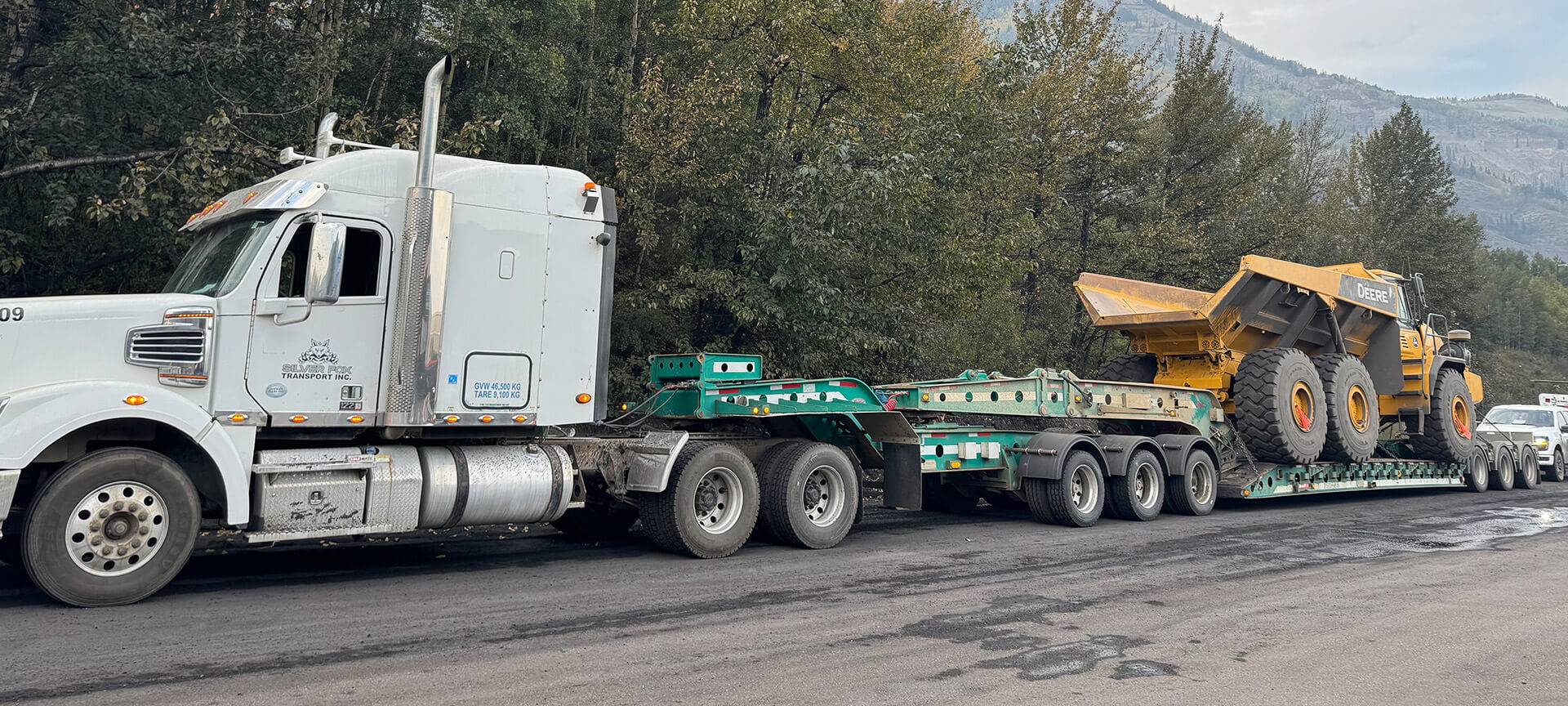 Edmonton Trucking Company, Trucking Services and Flatbed Trucking